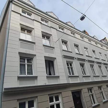 Old Town Апартаменты *